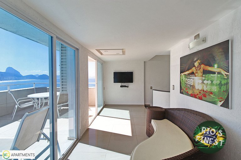 4 Bedroom Beachfront Penthouse with terrace in Rio de Janeir