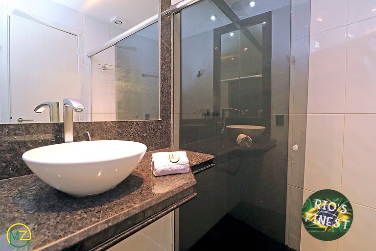 Beachfront Penthouse Apartment in Copacabana - Rio de Janeir